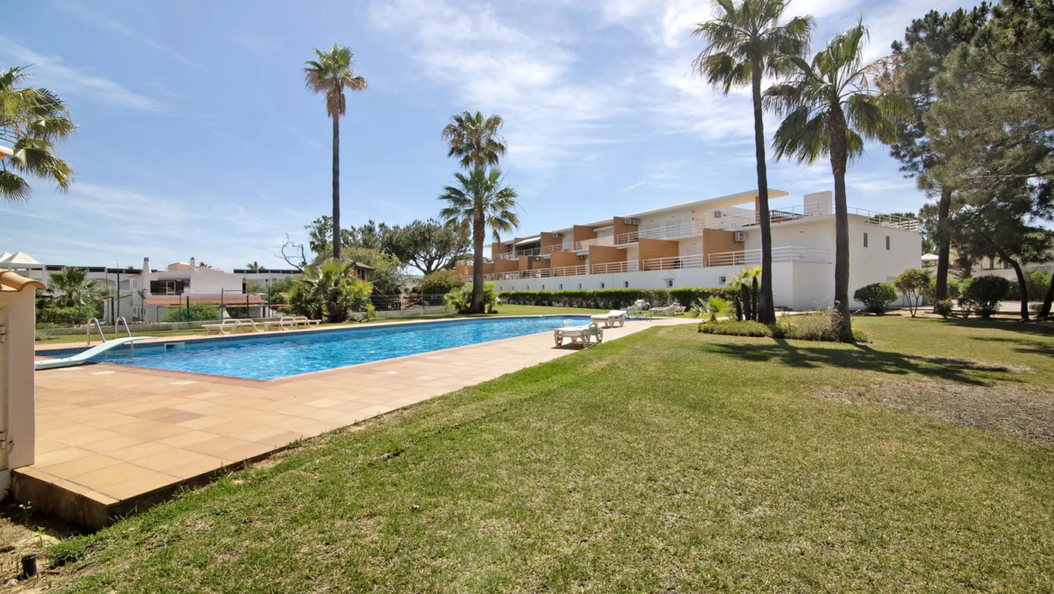 Yara Beach Apartments – Jardins do Castelo